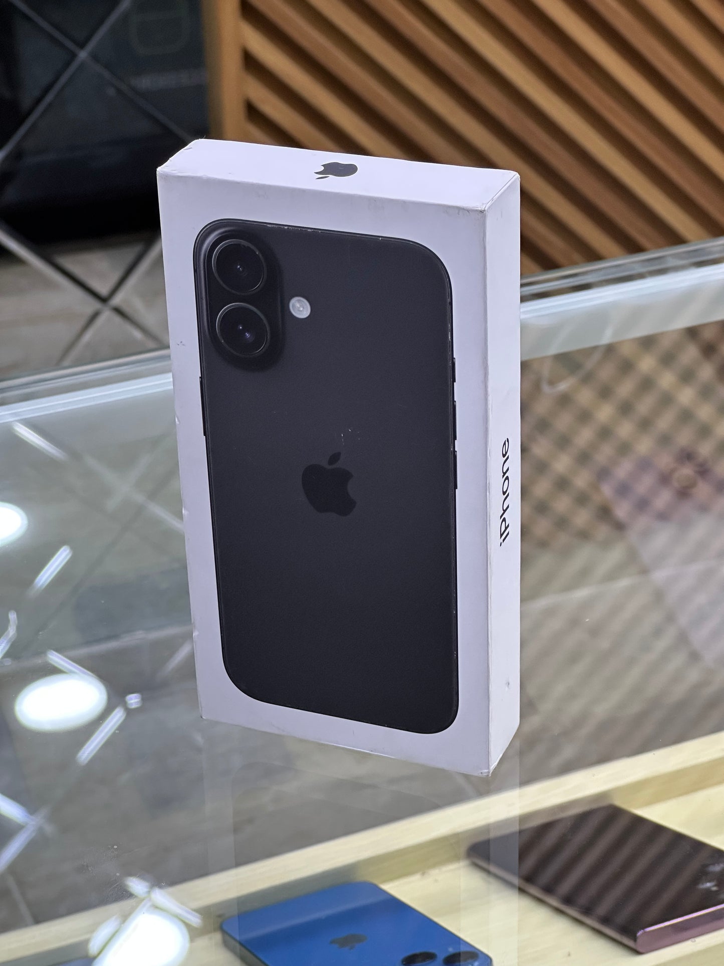 iPhone 16 Plus 128GB